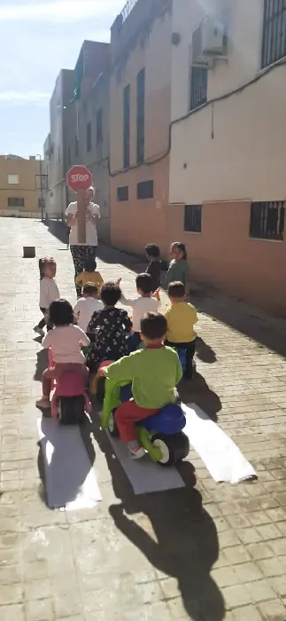 Actividad de educación vial guardería teletubbies